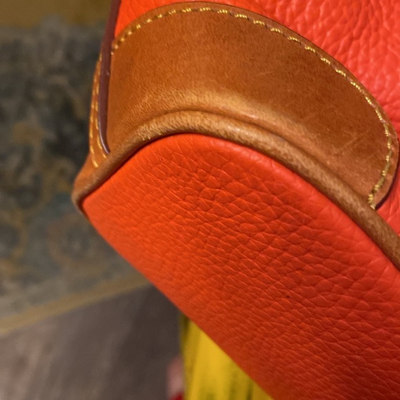 Orange/red Dooney and Bourke tote in good condition pebble leather - Picture 4 of 12